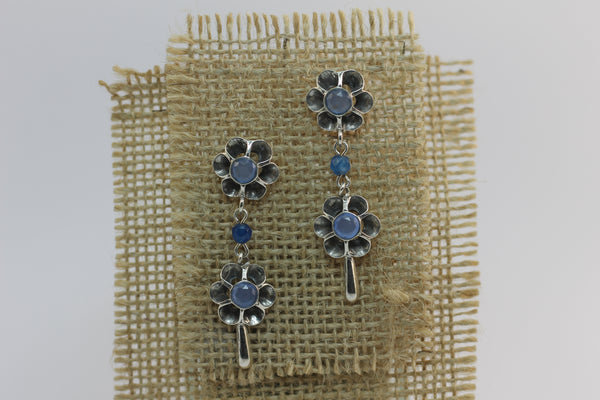 Pendientes Arquillo dobles número 2 con Calcedonia natural.