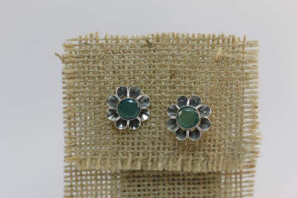 Pendientes Arquillo número 3 con Onix verde.