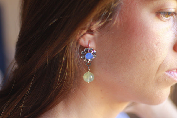 Pendientes Arquillo número 3 con Calcedonia natural y Prenhita