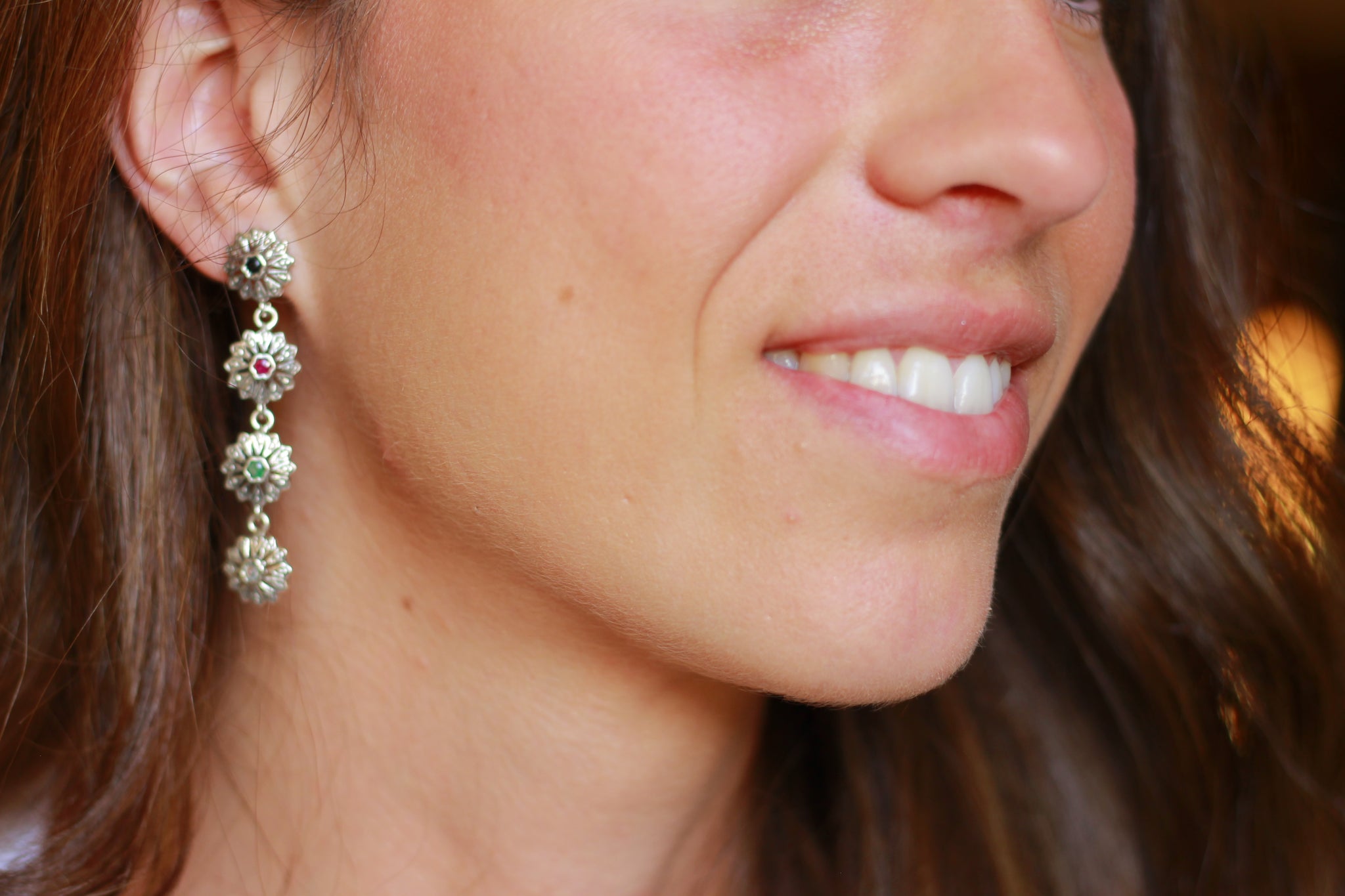 Pendientes Fernandinos de 4 rosetas con piedras preciosas